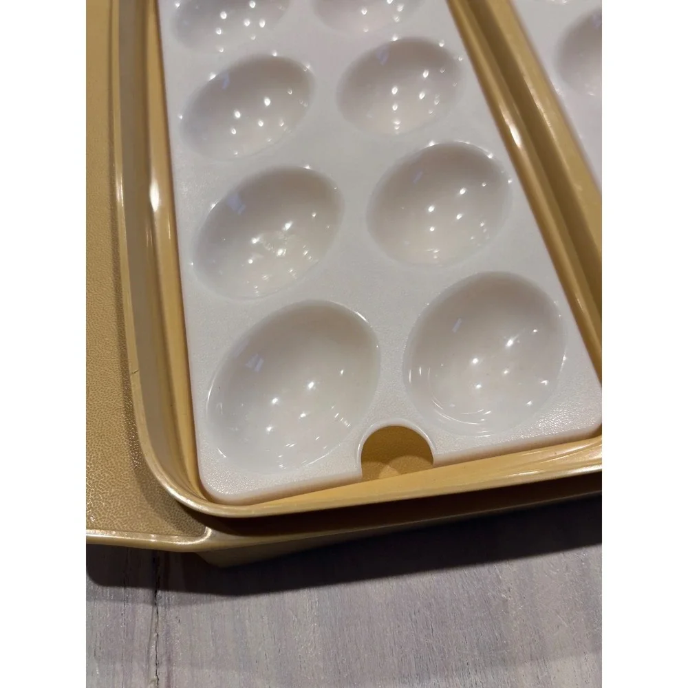 Vintage Tupperware Harvest Gold Deviled Egg Carrier Tray 2 Inserts 722 723‎ USA